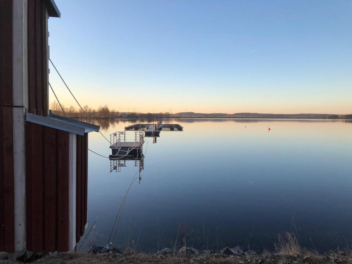 Chalet-Ferienwohnung Schlossblick, 51 Qm, Wellness/Fitness/Sauna - Bergroedelhof Feilitzsch المظهر الخارجي الصورة